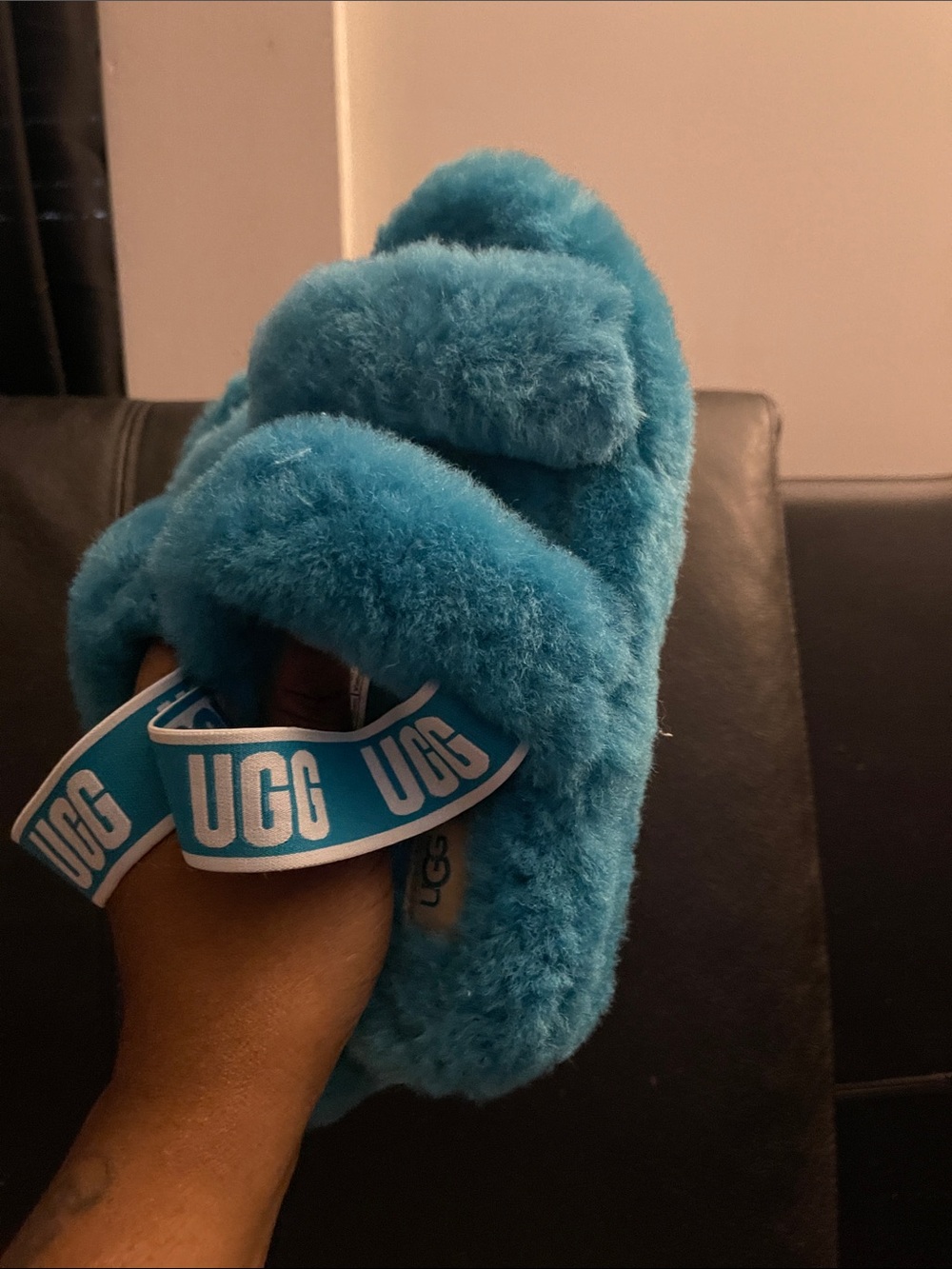 UGG Women’s Teal Fuzzy Oh Yea Sandals Slide Slippers Size 7 NWOB